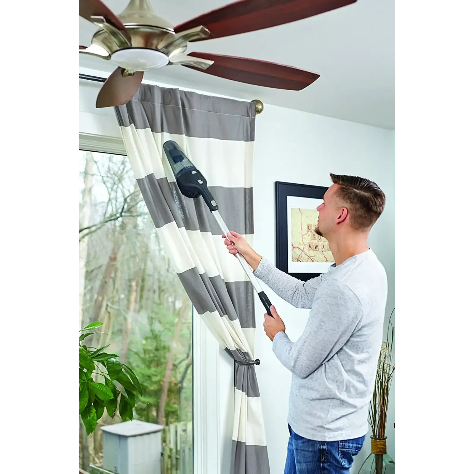 Аккумуляторный пылесос Black&Decker NSVA315J UA
