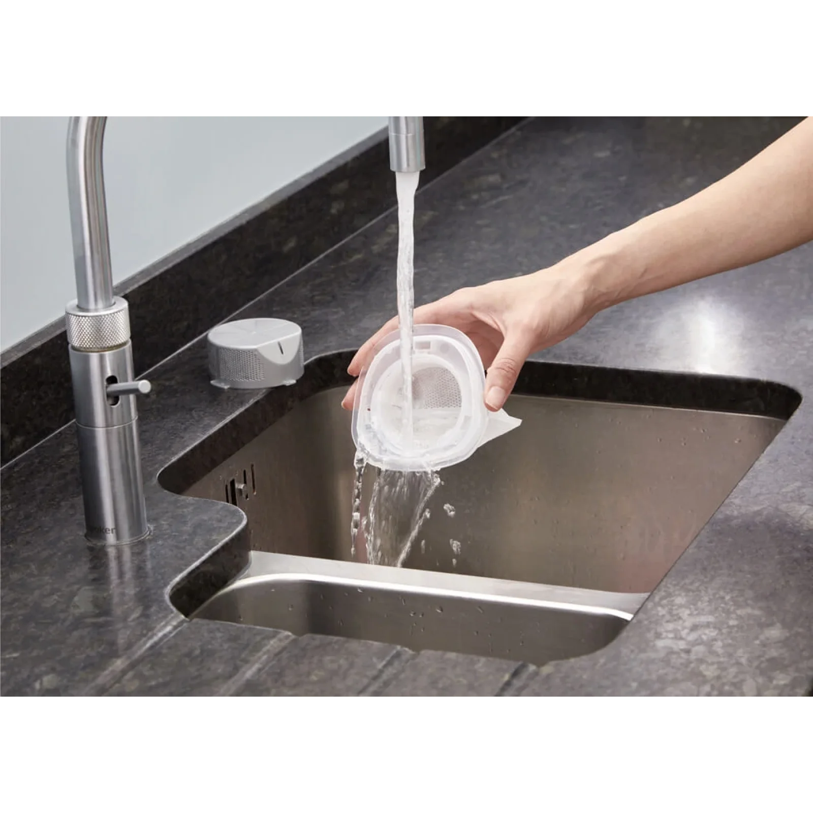 Акумуляторний пилосос Black & Decker NVC115WA UA