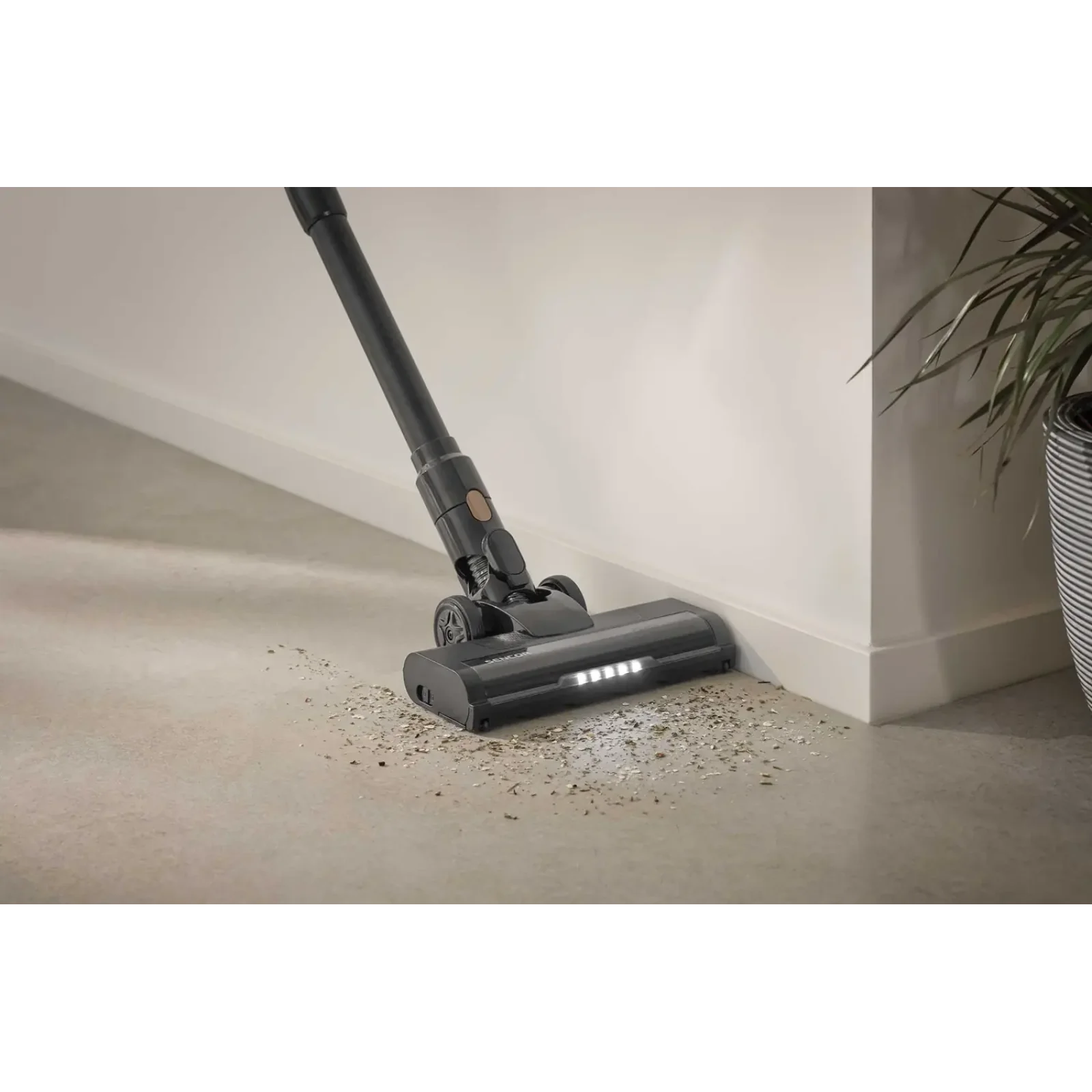 Акумуляторний пилосос Sencor SVC 7222BK UA