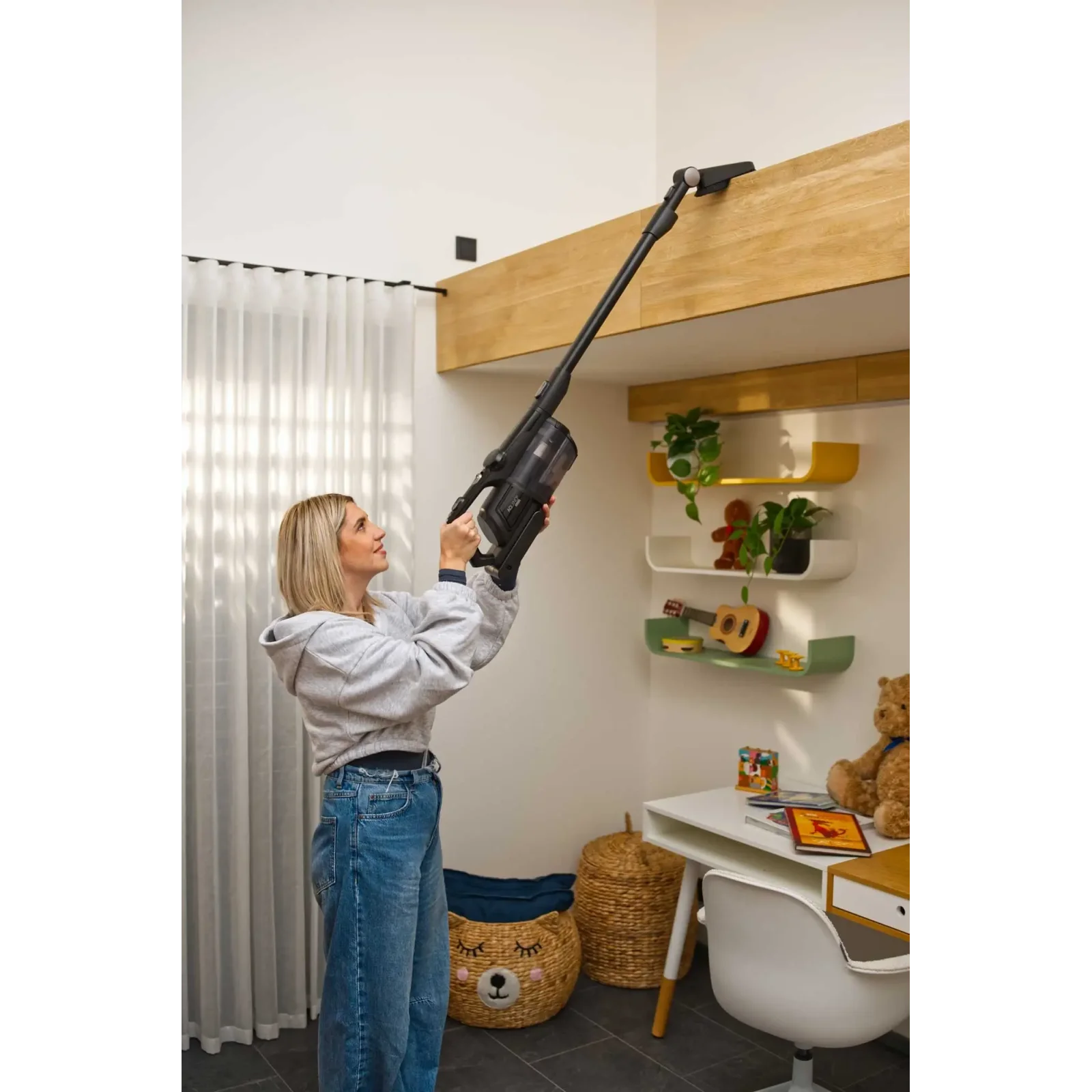 Акумуляторний пилосос Sencor SVW 8872 UA