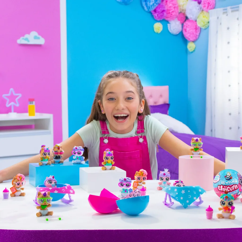 Игровой набор Zuru Mini Brands Baby Unicorn фигурки-сюрприз в шаре 5 шт. в ассортименте UA