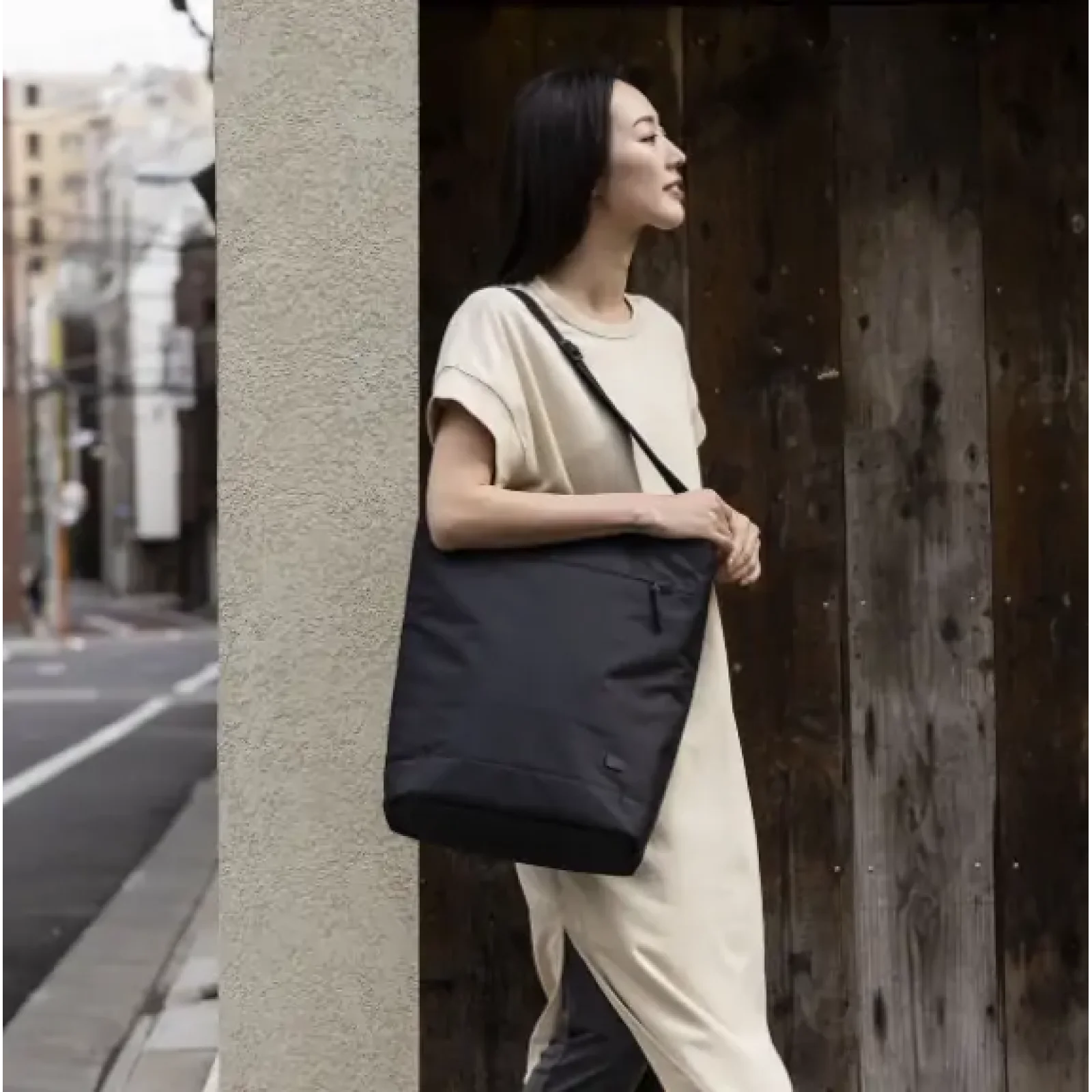 Сумка для ноутбука CASE LOGIC Invigo Eco Convertible Tote 15.6