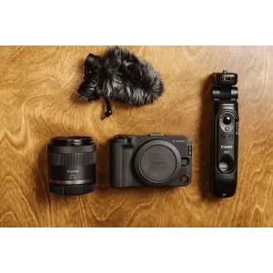 Цифрова камера CANON EOS R50 V RF-S 14-30 IS STM PZ Content Creator Kit UA