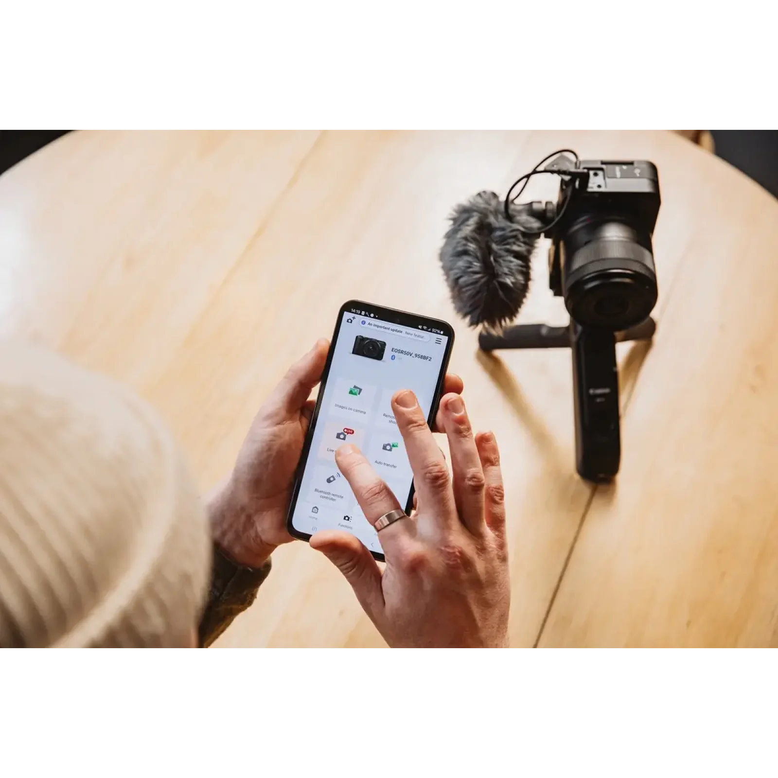 Цифрова камера CANON EOS R50 V RF-S 14-30 IS STM PZ Content Creator Kit UA