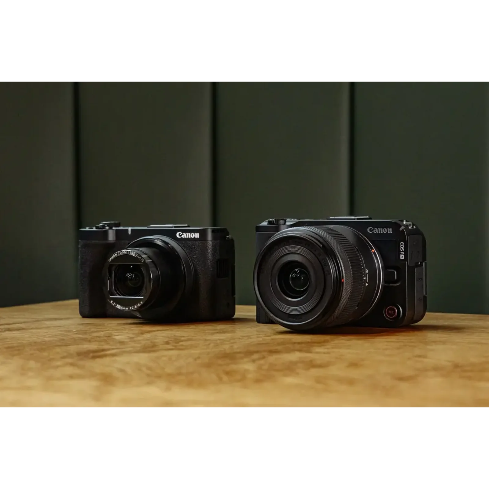 Цифрова камера CANON EOS R50 V RF-S 14-30 IS STM PZ Content Creator Kit UA