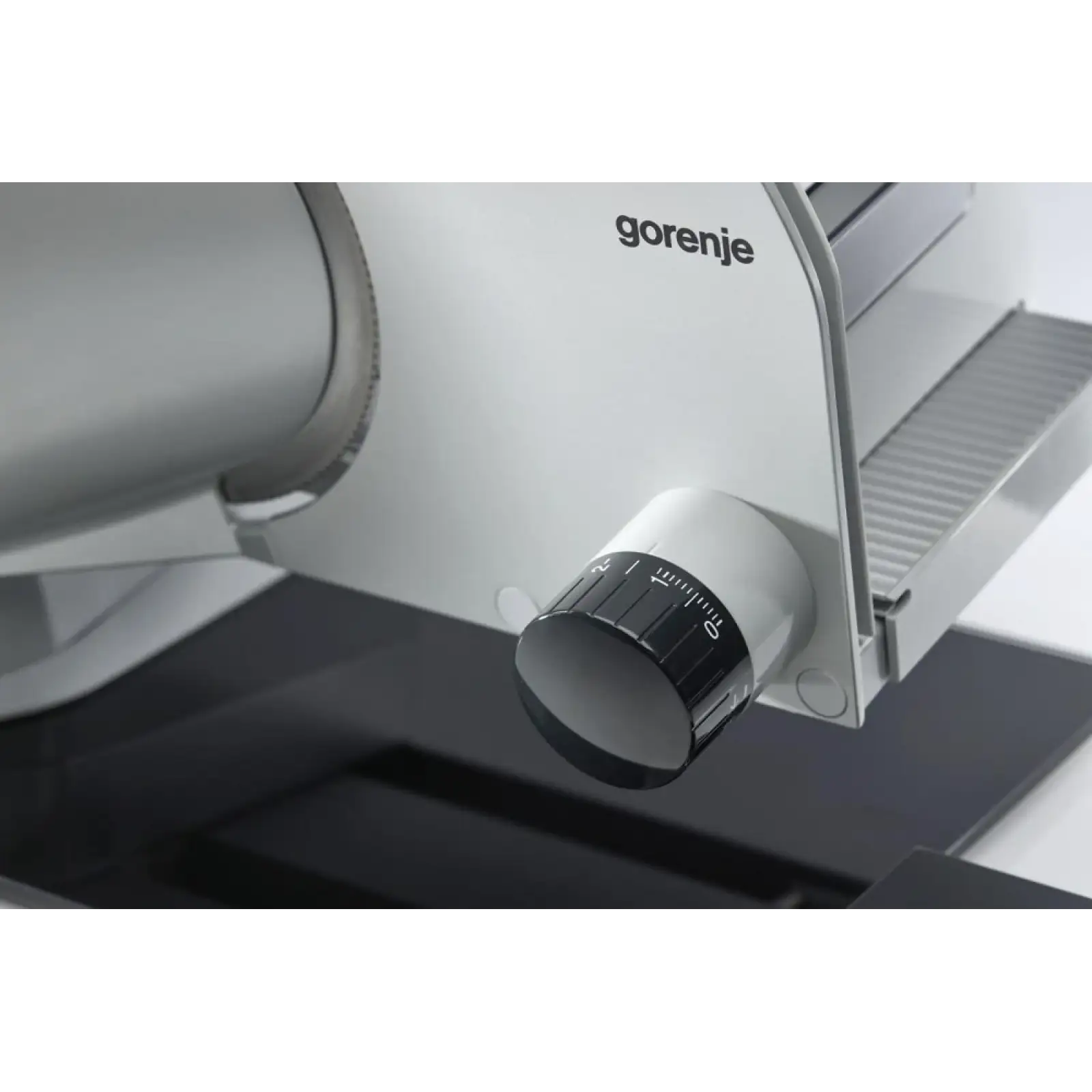 Дискова cкиборізка Gorenje R902A UA