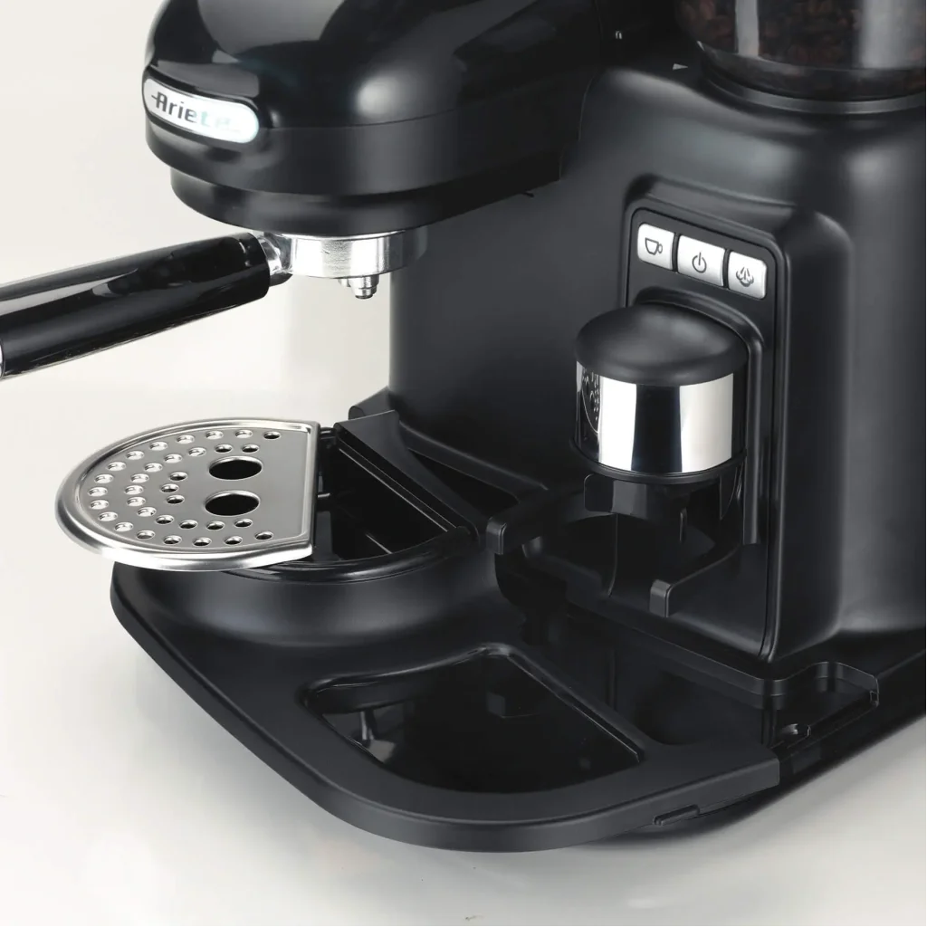 Кофеварки эспрессо ARIETE 1318 black UA