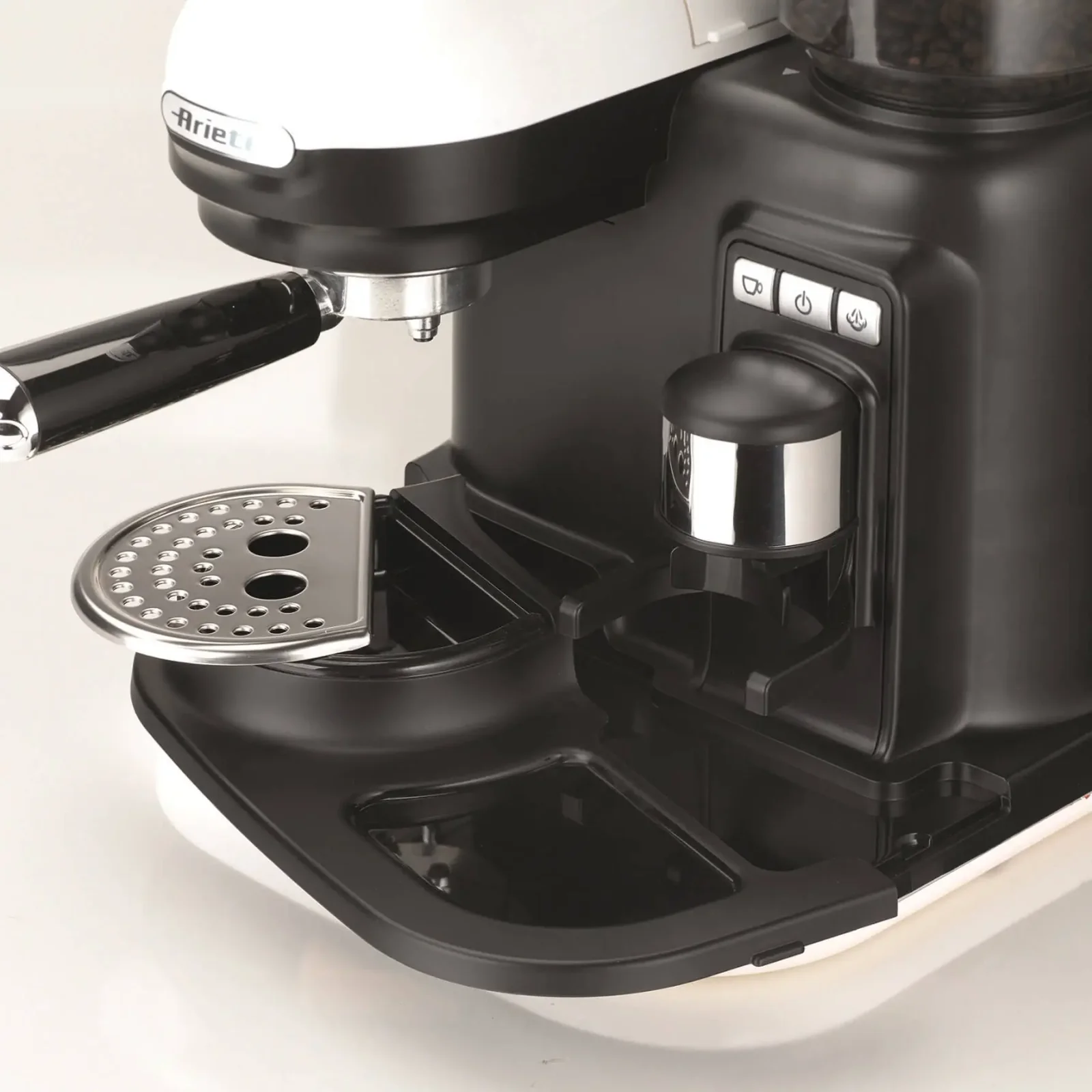 Кофеварки эспрессо ARIETE 1318 чёрный/белый UA