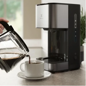 Кавоварка Electrolux E3CM1-3ST UA