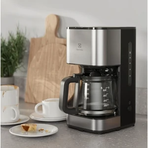 Кавоварка Electrolux E3CM1-3ST UA