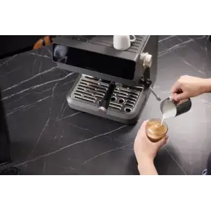 Кофеварка эспрессо Hisense HSACM20LP UA