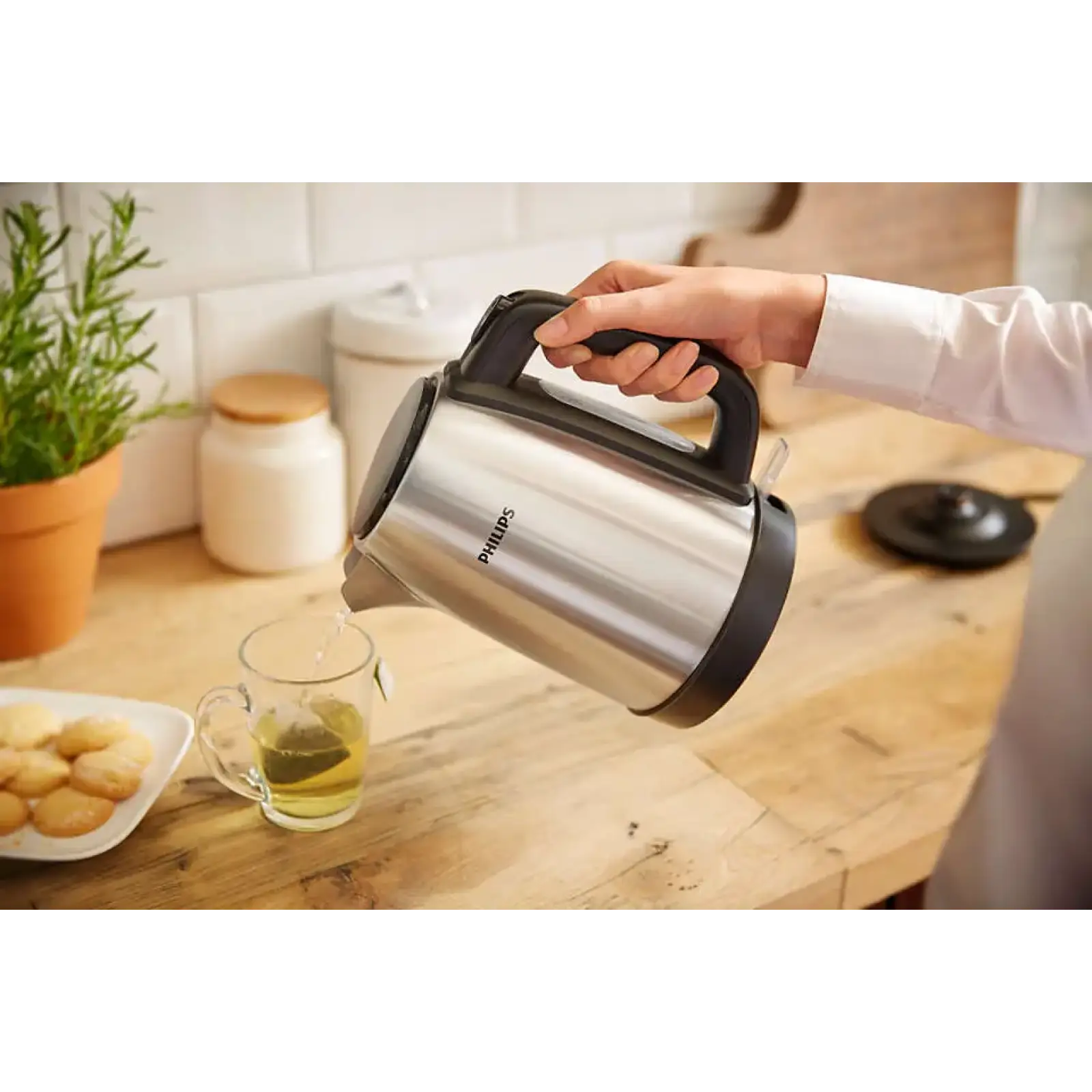 Електрочайник Philips HD9350/90 UA