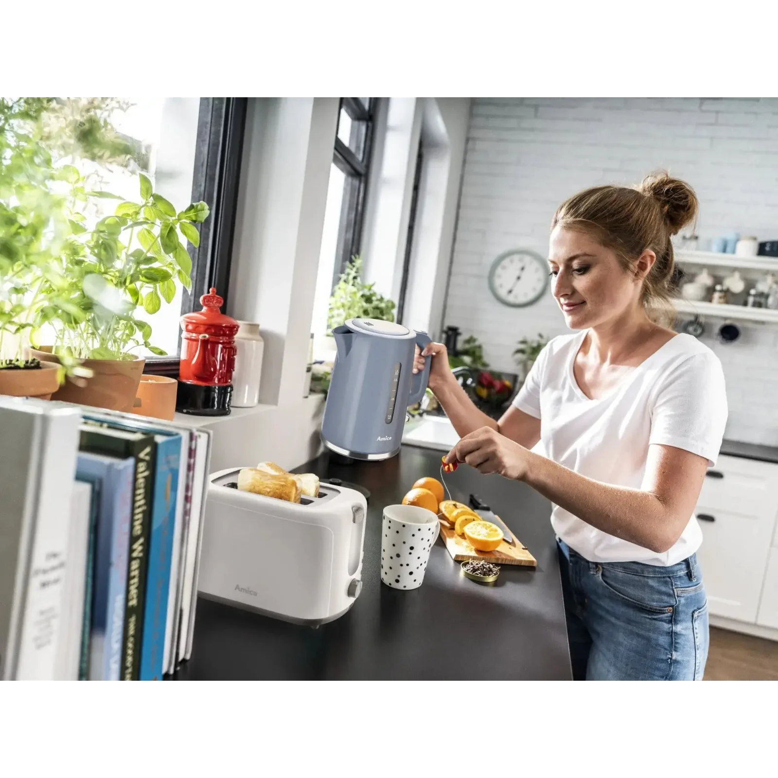 Чайник AMICA KF 1013 UA