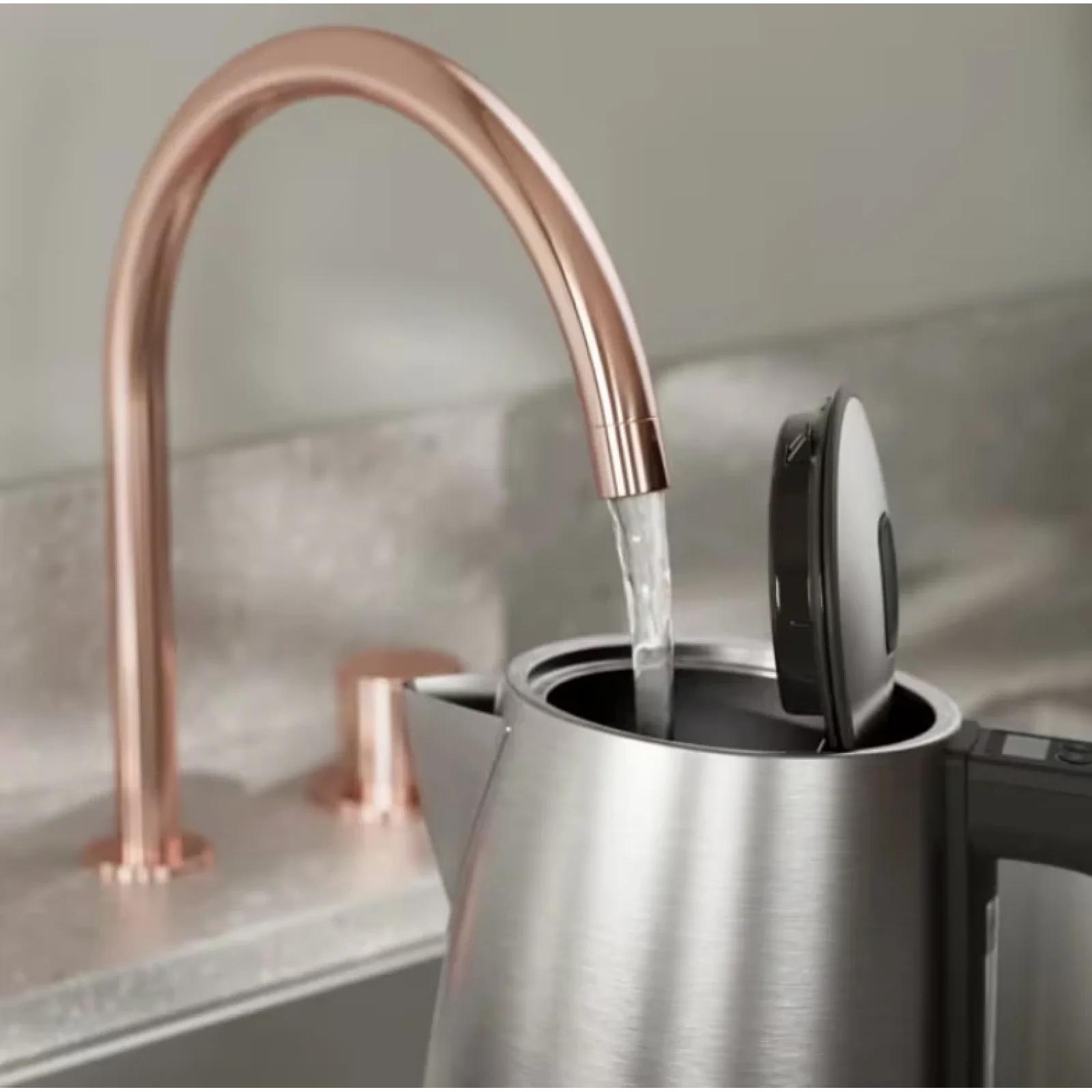 Электрочайник Electrolux E5K1-6ST UA