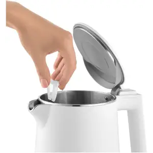 Електрочайник Sencor SWK 0550WH UA
