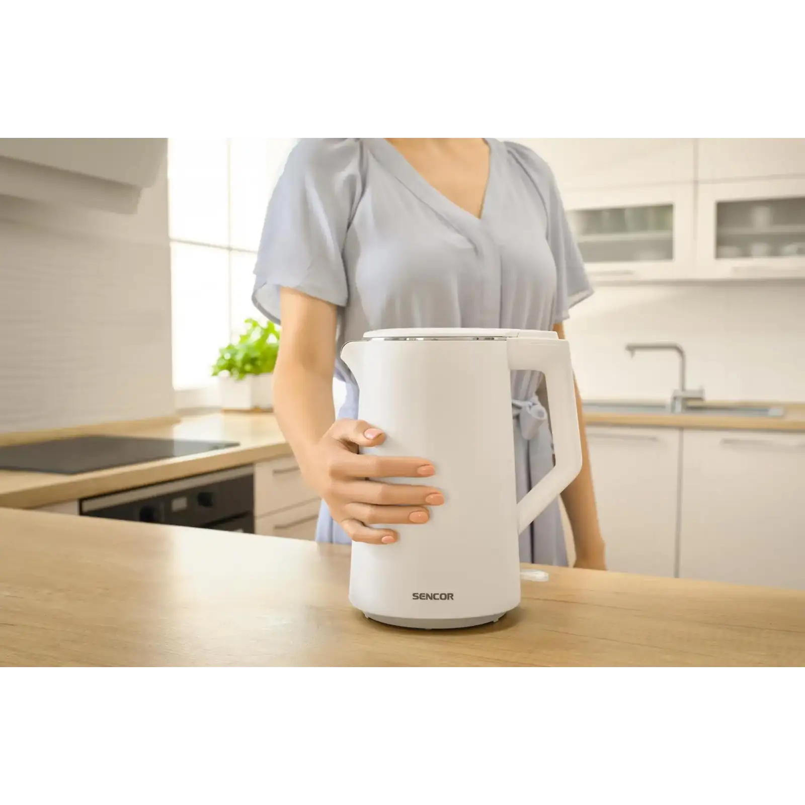 Електрочайник Sencor SWK 0550WH UA