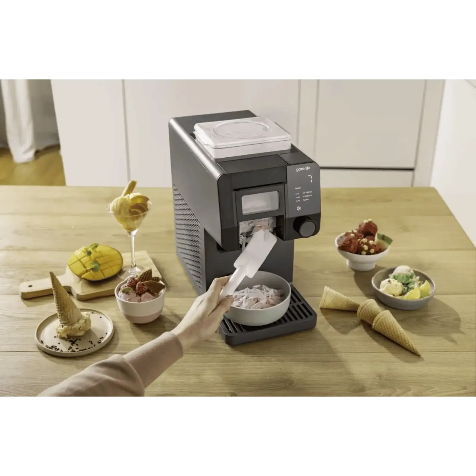 Льодогенератор Gorenje GIICM UA