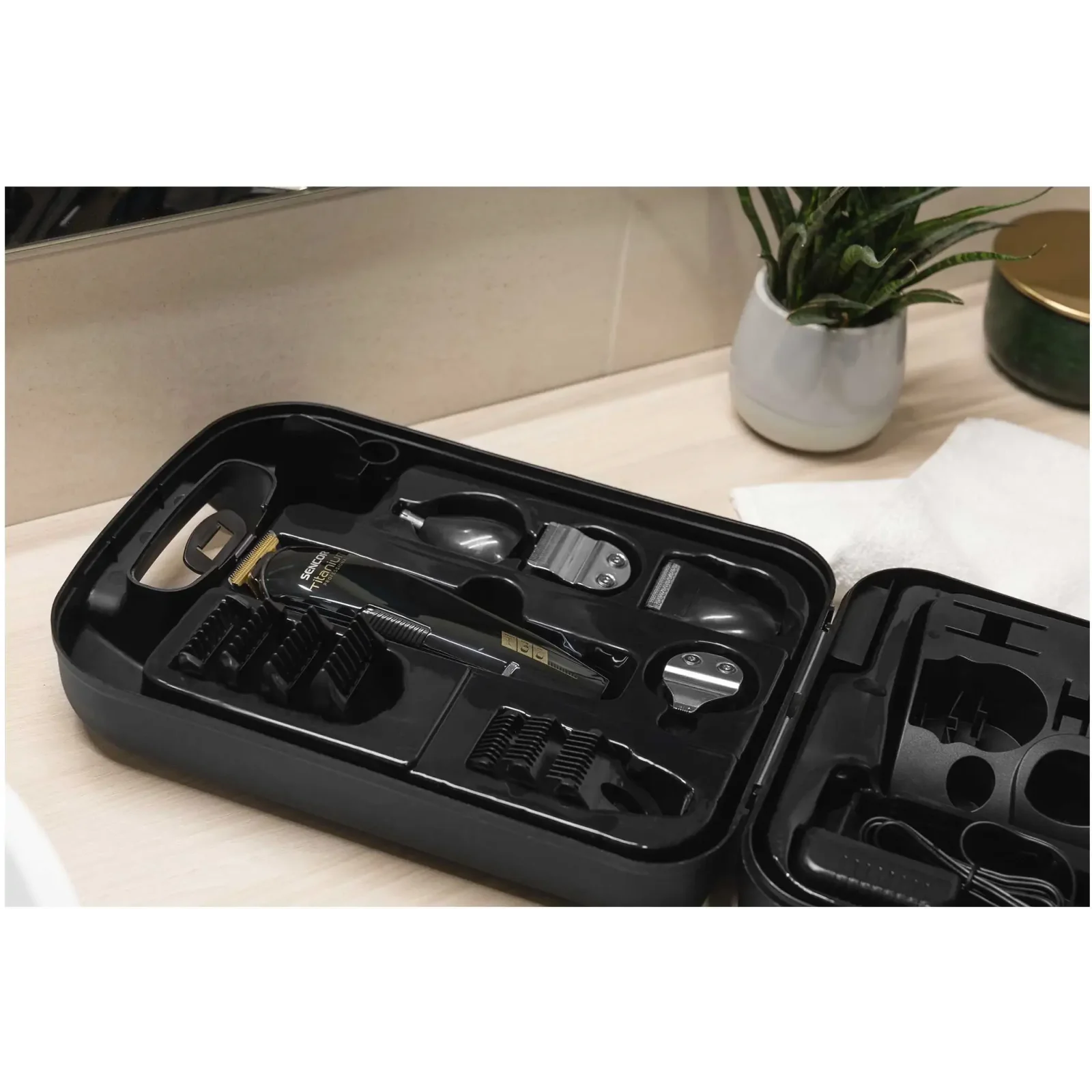 Набір для стрижки SENCOR SHP 8305BK UA