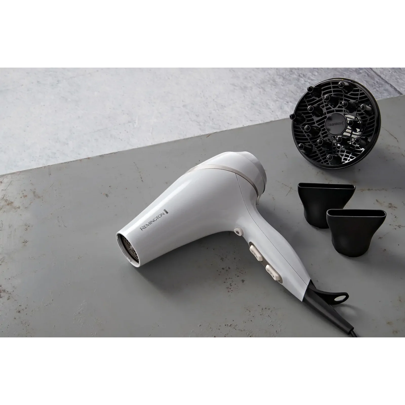 Фен REMINGTON AC8901 HYDRAluxe UA