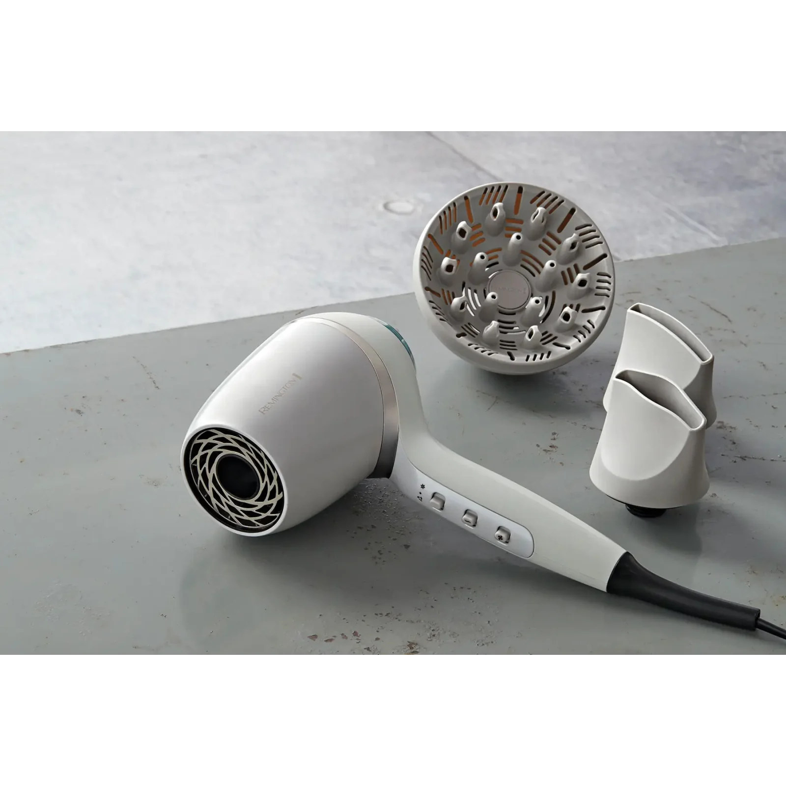 Фен REMINGTON EC9001 HYDRAluxe UA