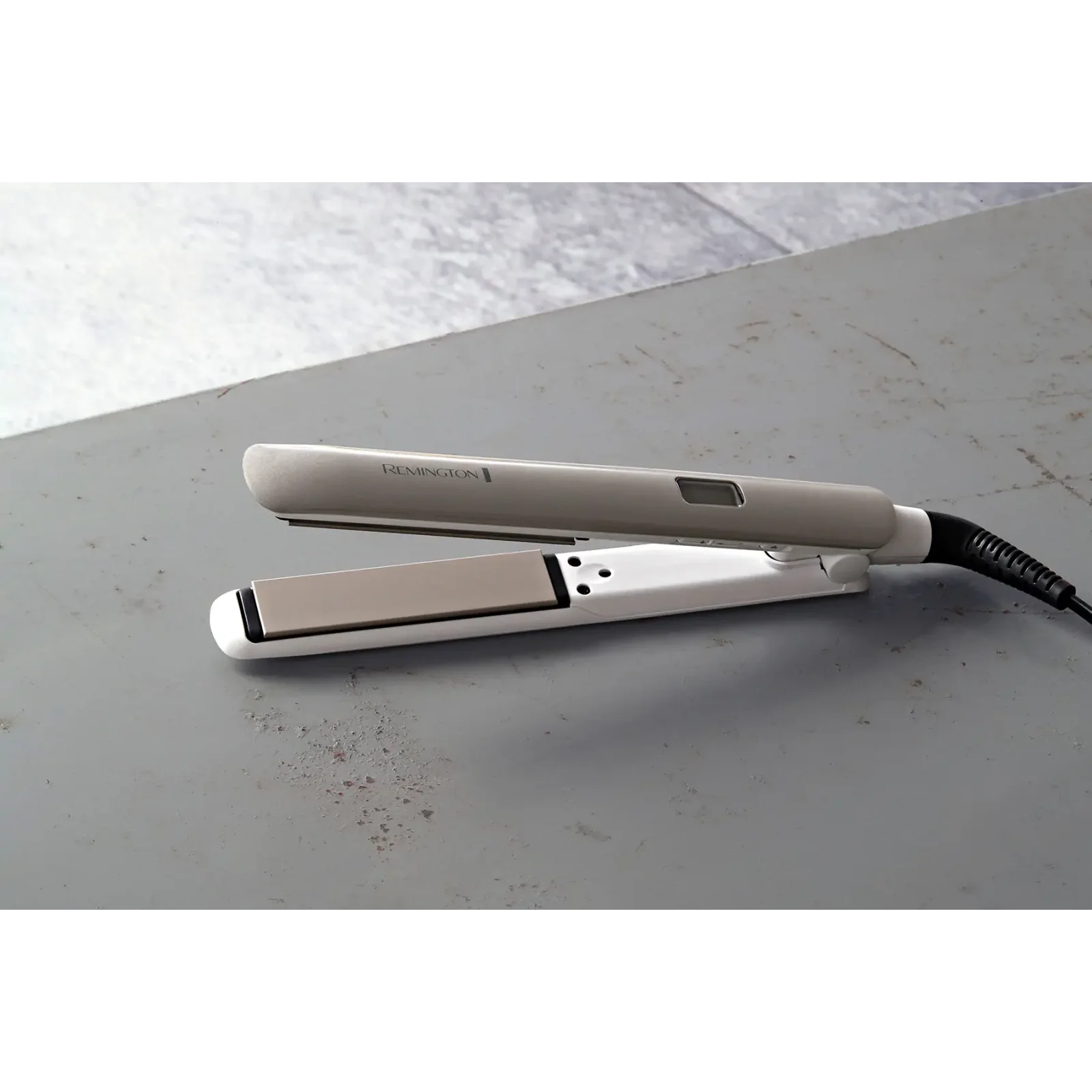 Випрямляч для волосся REMINGTON S8901 Hydraluxe UA