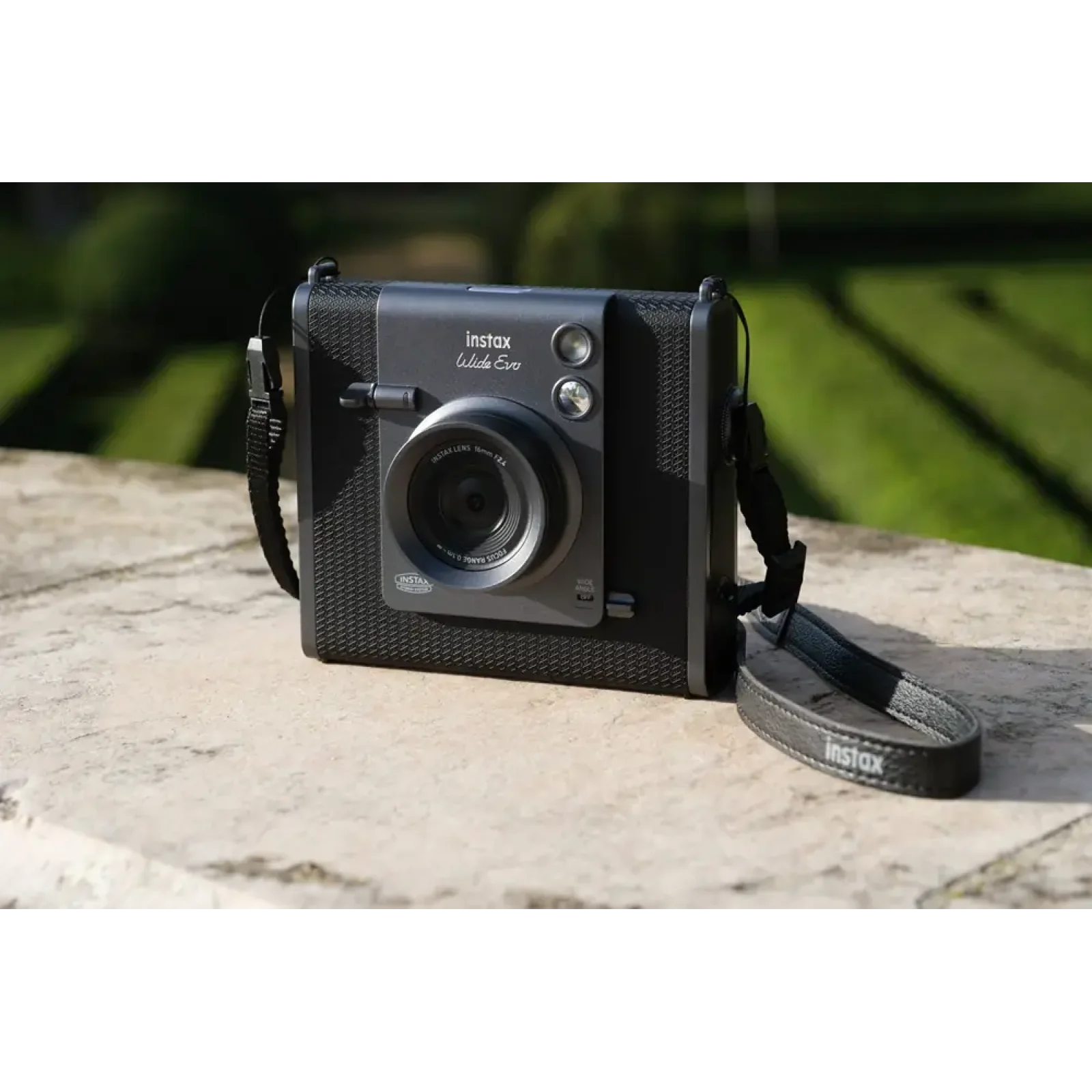 Камера моментальной печати Fuji Instax Wide EVO BLACK (16840933) UA