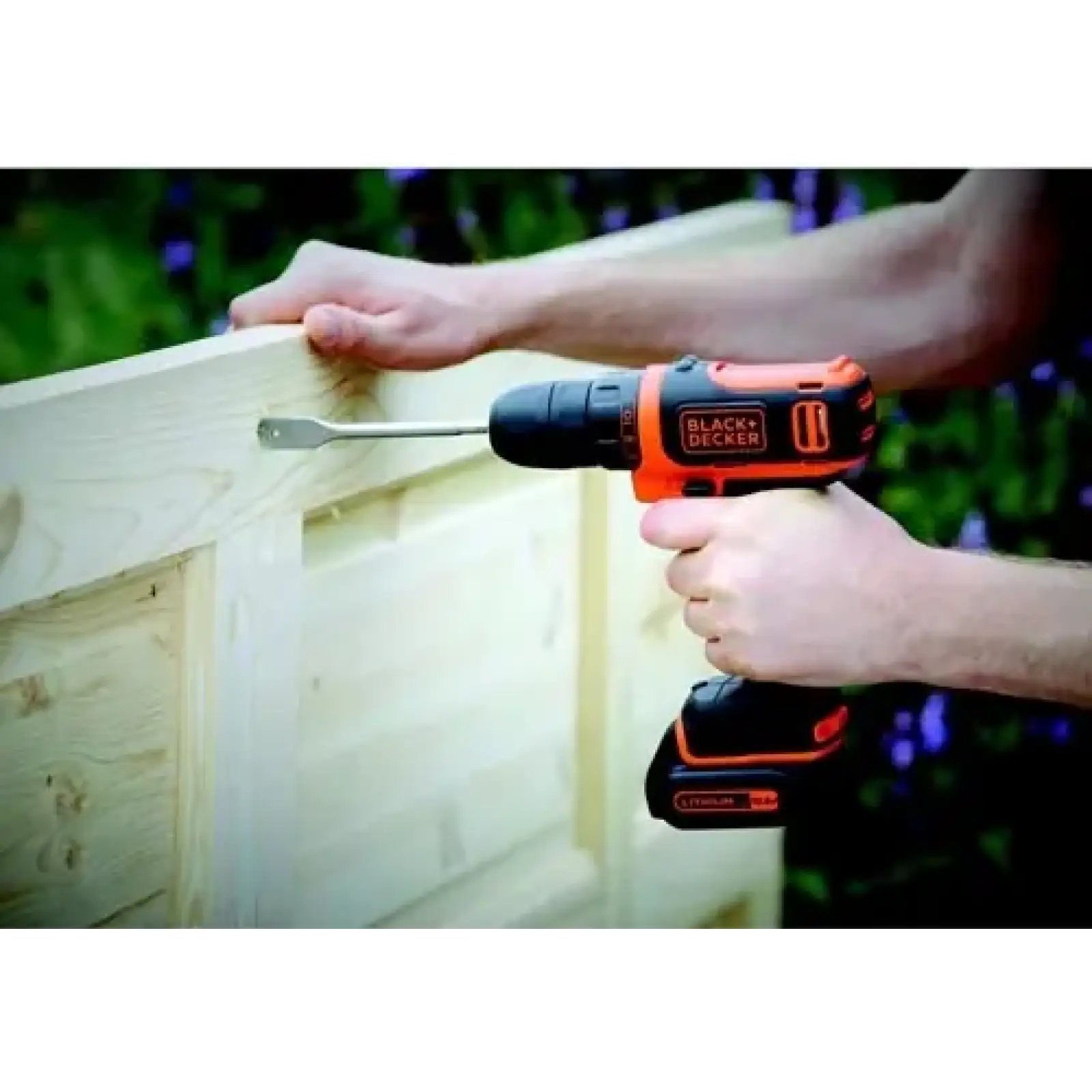Шуруповерт BLACK&DECKER BDCDD12, 10.8V, 26Нм, Li-Ion UA
