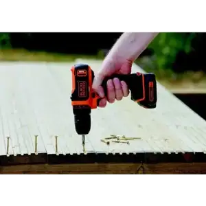 Шуруповерт BLACK&DECKER BDCDD12, 10.8V, 26Нм, Li-Ion UA