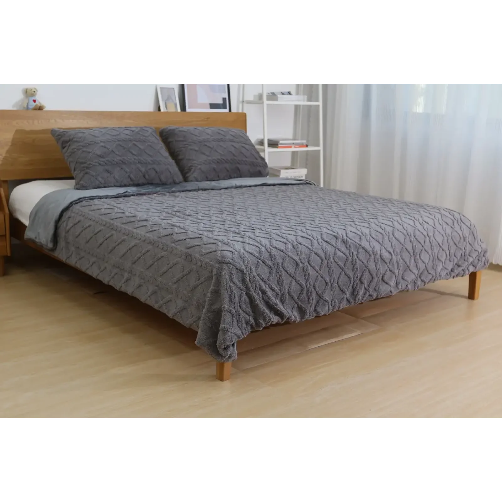 Набір текстилю Soho Ковдра 200х220 см + 2 наволочки 50х70 см Romance Gray UA