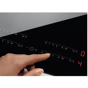 Електрична варильна поверхня Electrolux CIV644 UA
