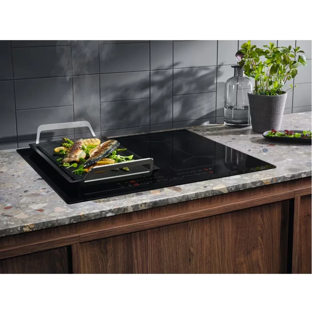 Електрична варильна поверхня Electrolux CIV644 UA