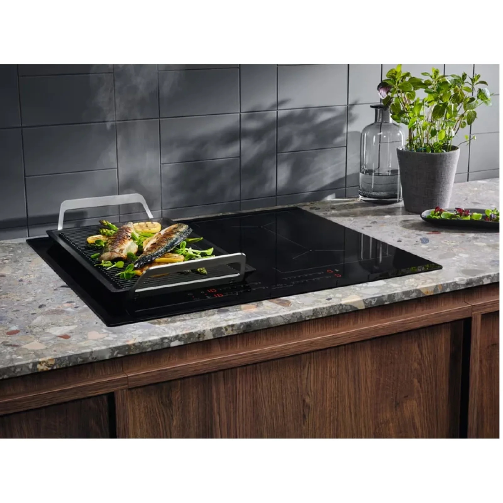 Электрическая варочная поверхность Electrolux CIV644 UA