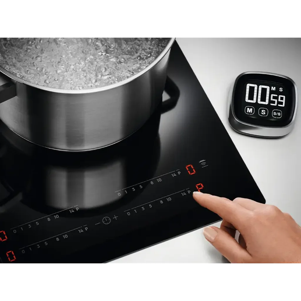 Вбуд. поверхня ELECTROLUX EIS82453 UA