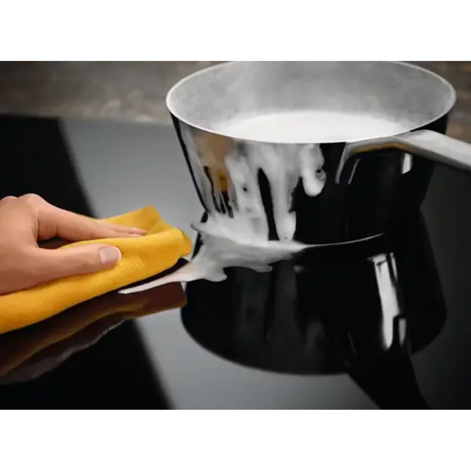 Электрическая варочная поверхность Electrolux CIV 634 UA