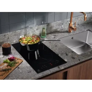 Вбуд. поверхня ELECTROLUX LIT30230C UA