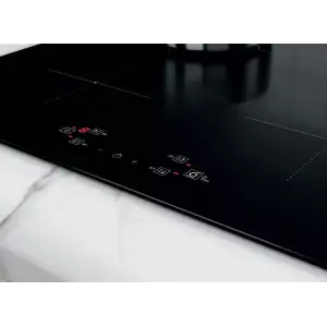Варильна поверхня електрична Whirlpool WSQ7360NE UA