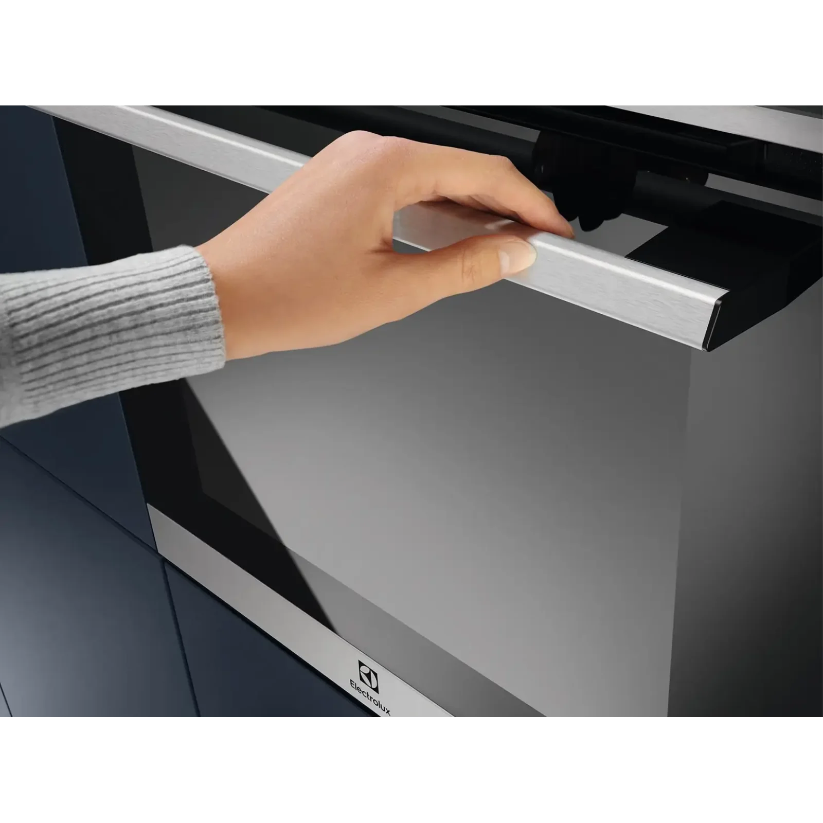 Электрический духовой шкаф Electrolux EOC5E70X UA