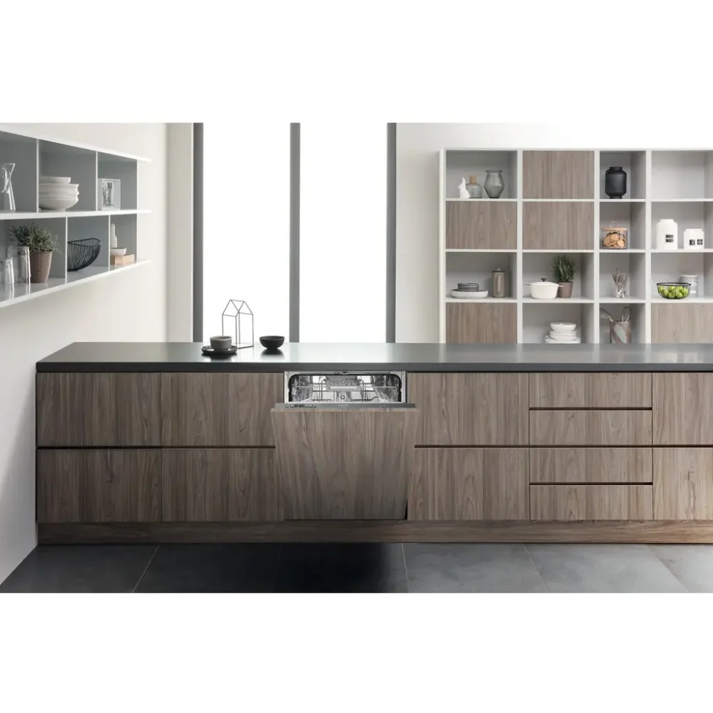 Посудомийна машина Hotpoint Ariston HI 5010 C UA