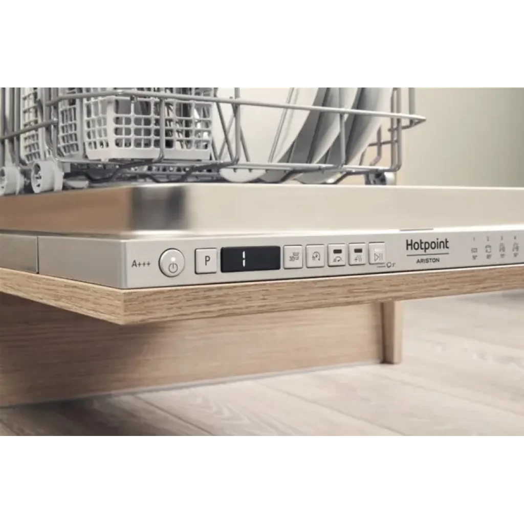 Посудомоечная машина Hotpoint Ariston HSIO 3O35 WFE UA