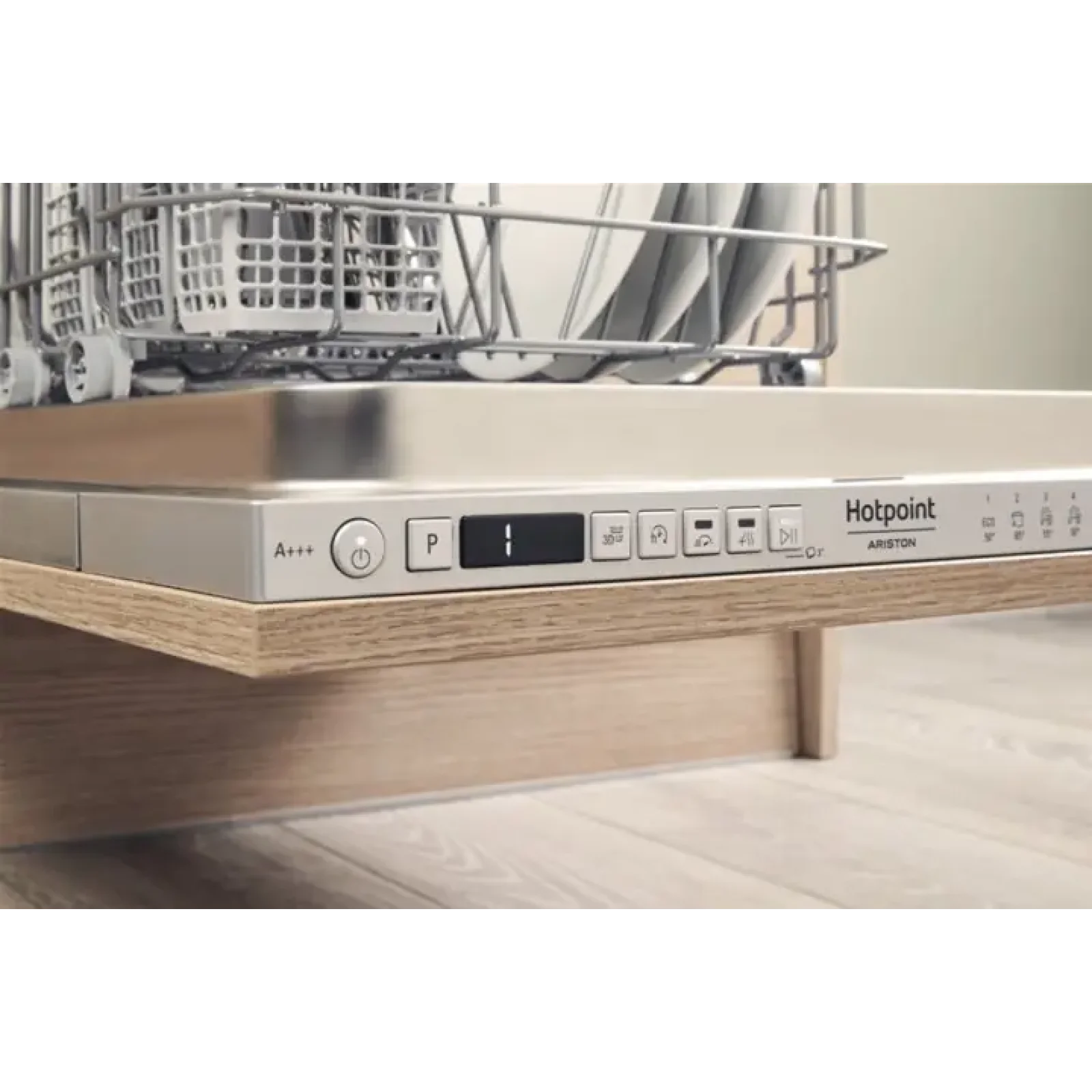 Посудомоечная машина Hotpoint Ariston HSIO 3O35 WFE UA