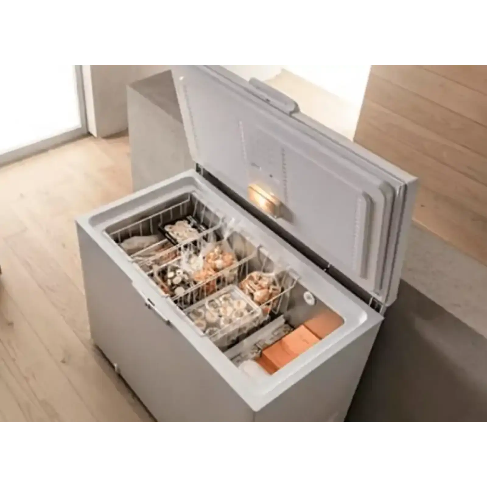 Морозильная камера WHIRLPOOL WHM39111 UA