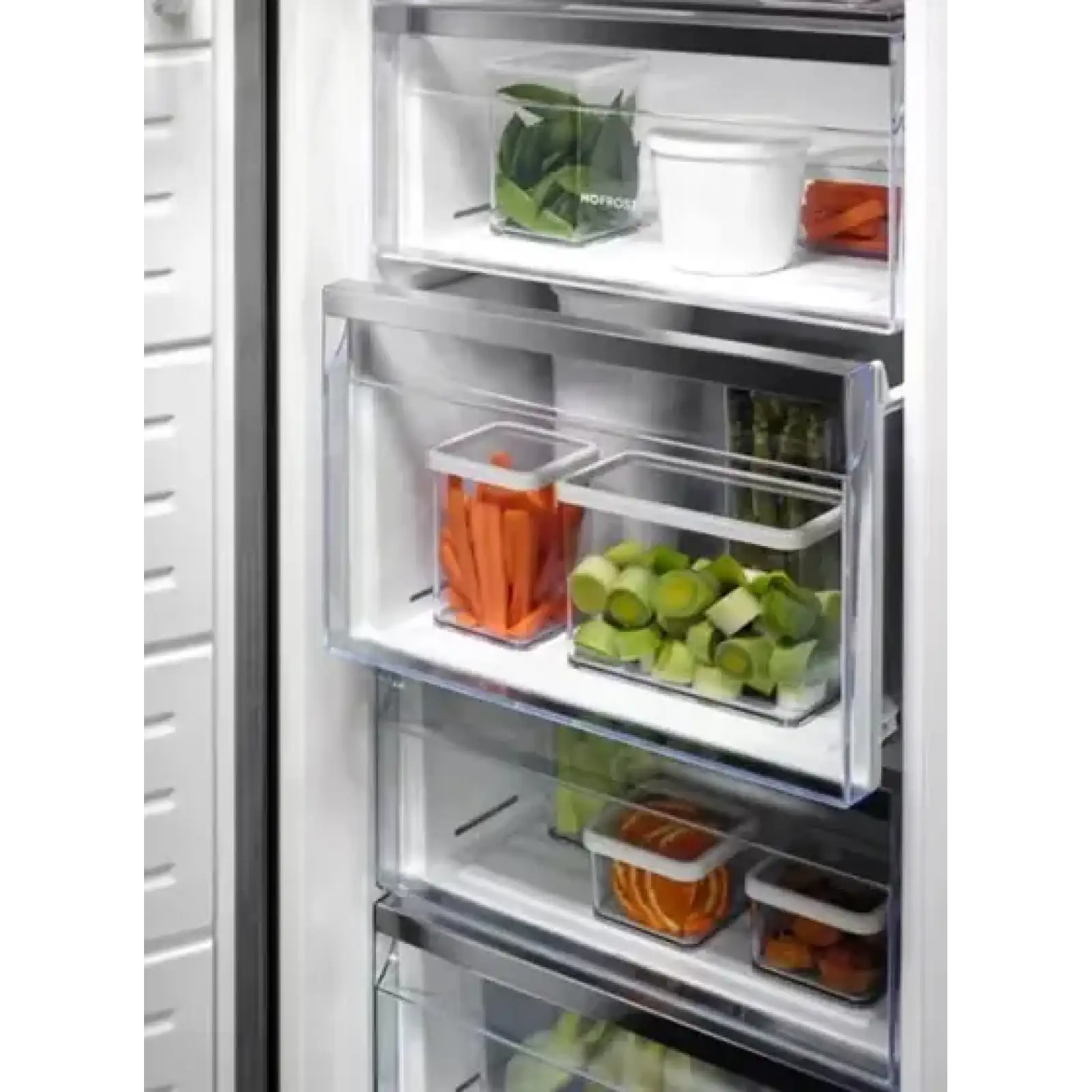 Морозильна камера ELECTROLUX LUS7ME28X UA