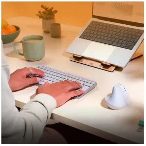 Мышь LOGITECH Lift for Mac Vertical Ergonomic, Off-White/Pale Grey (910-006477) UA