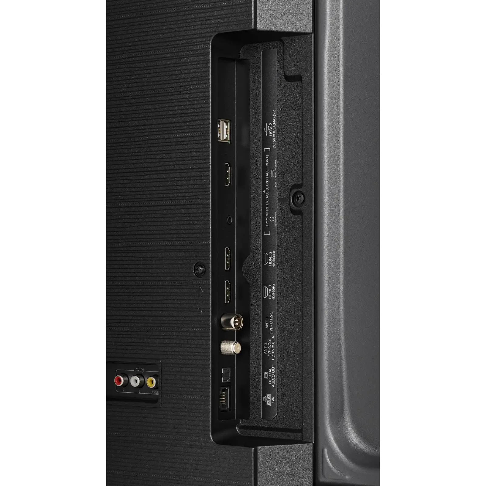 Телевізор HISENSE 55E7KQ UA