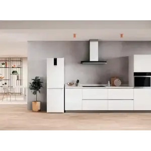 Холодильник WHIRLPOOL W7X 82O W UA