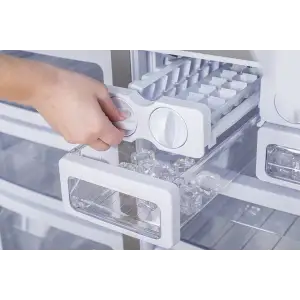 Холодильник Sharp SJ-GX820P2BK UA