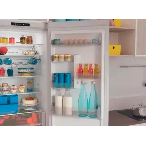 Холодильник Indesit INFC9 TI22W UA