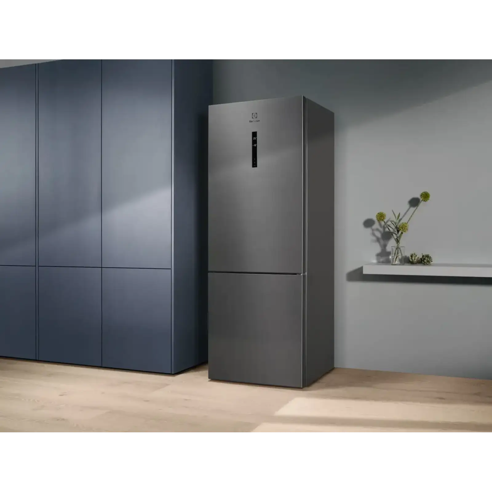 Холодильник ELECTROLUX LNT6ME46X3 UA