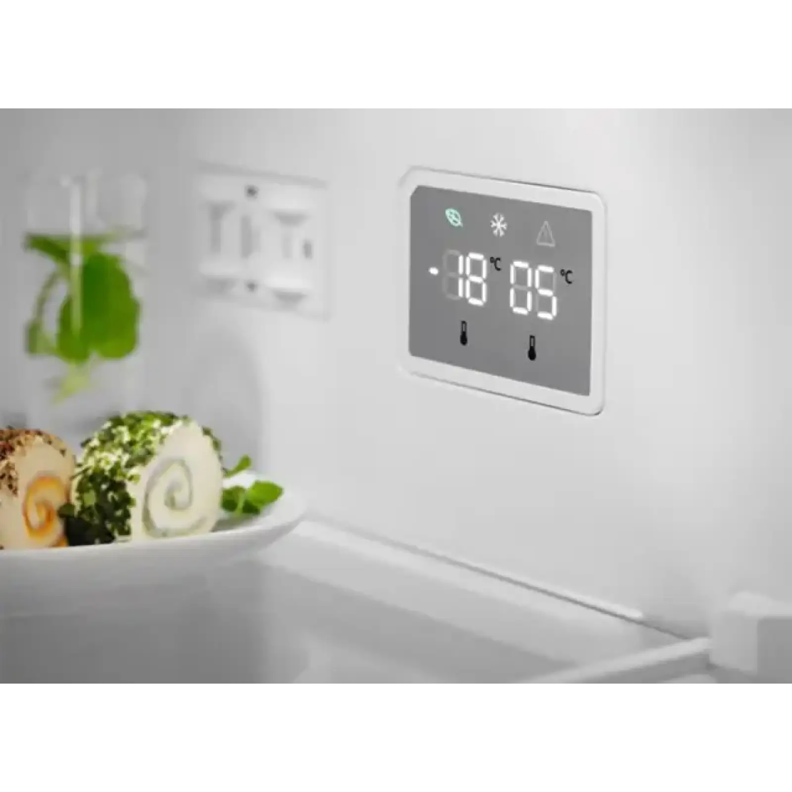 Холодильник ELECTROLUX LNT5ME36U1 UA