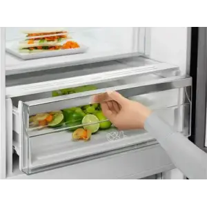 Холодильник ELECTROLUX LNT7ME36X3 UA